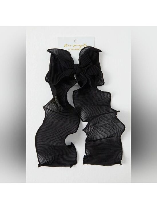 Free People Accessories - NWT Free People Black Rizzo Crinkled Bow